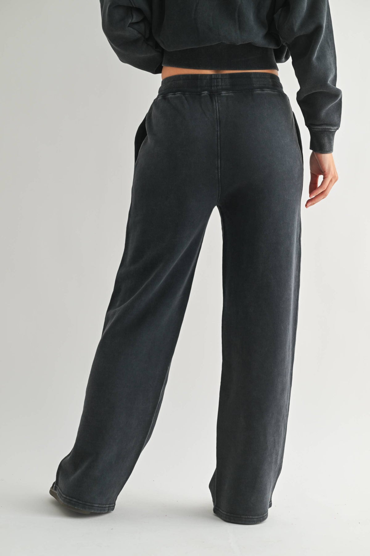 Mineral Wash Luxe Wide-Leg Sweatpants - Deep Navy